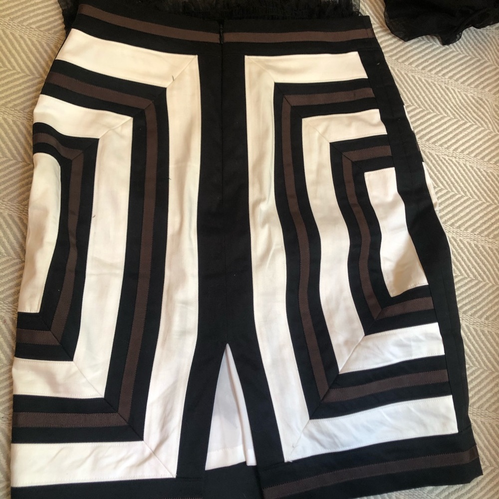 Geometric Colorblock Skirt - Picture 3 of 5